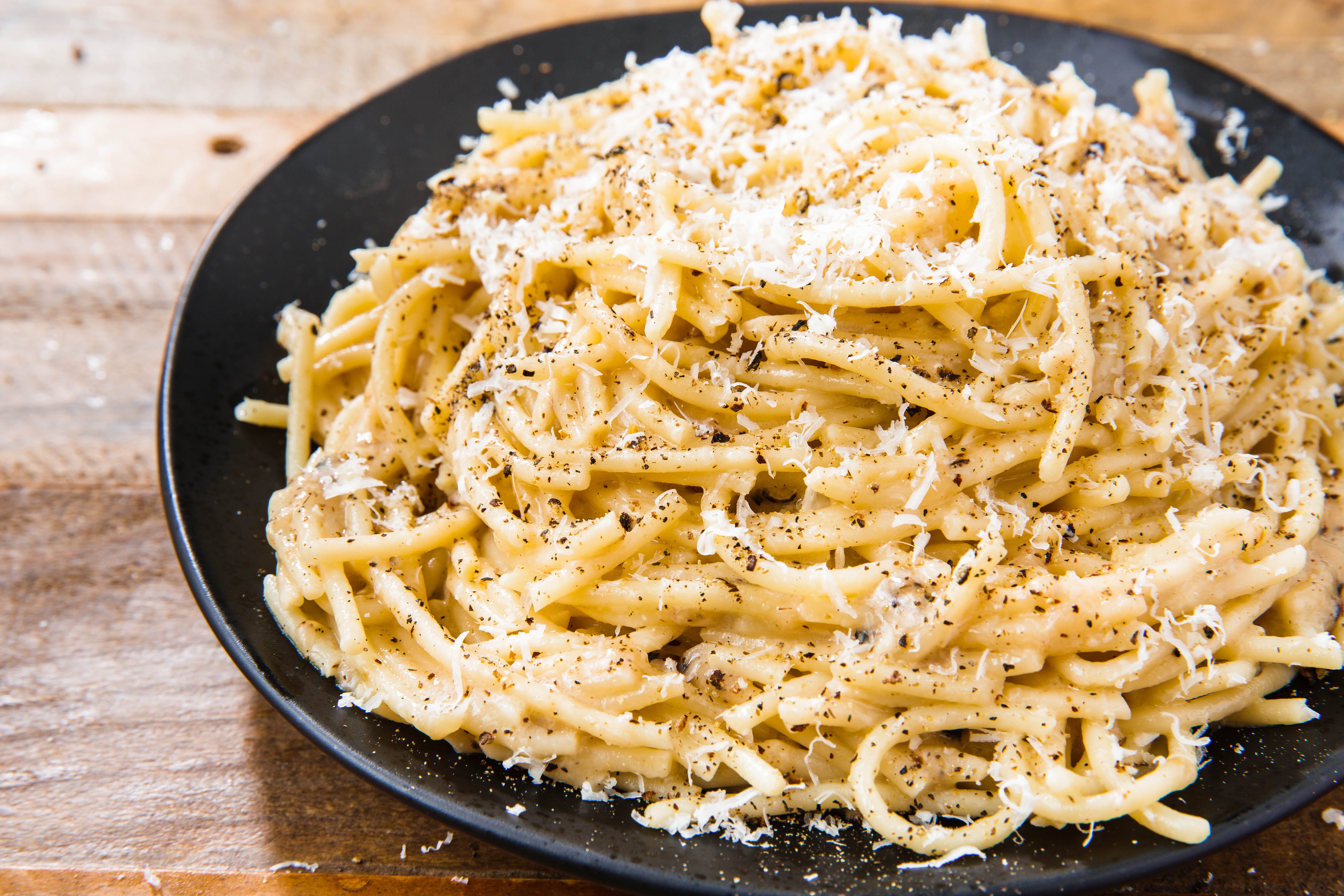 Cacio e Pepe Is The Easiest and Cheesiest Spaghetti Imaginable