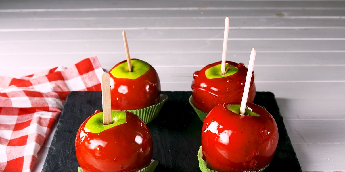 These Easy Candy Apples Are A Fall Staple