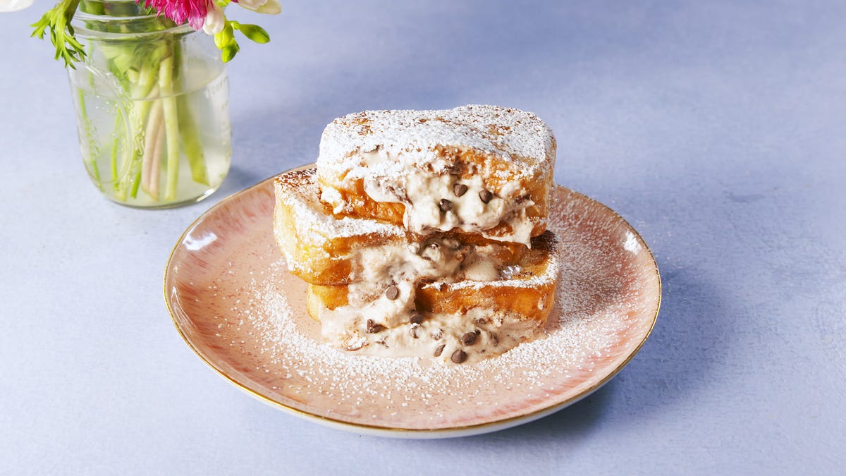 Best Cannoli Stuffed French Toast Recipe How To Make Cannoli Stuffed French Toast