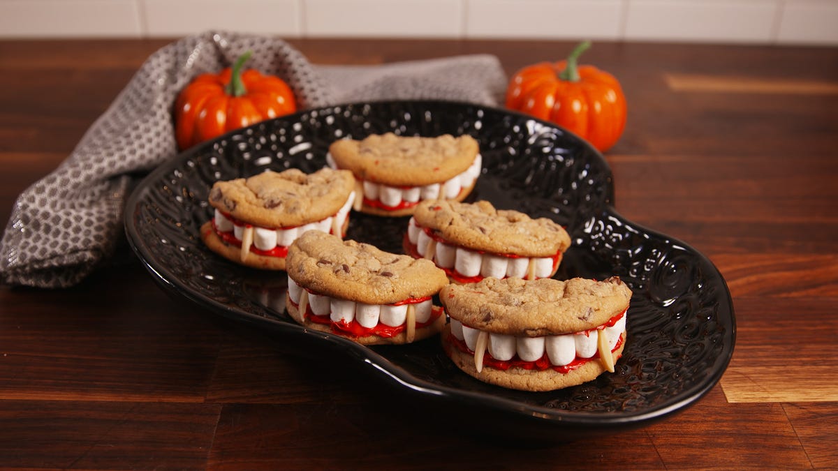 cute-and-easy-halloween-cookies-2022-diy-halloween-2022