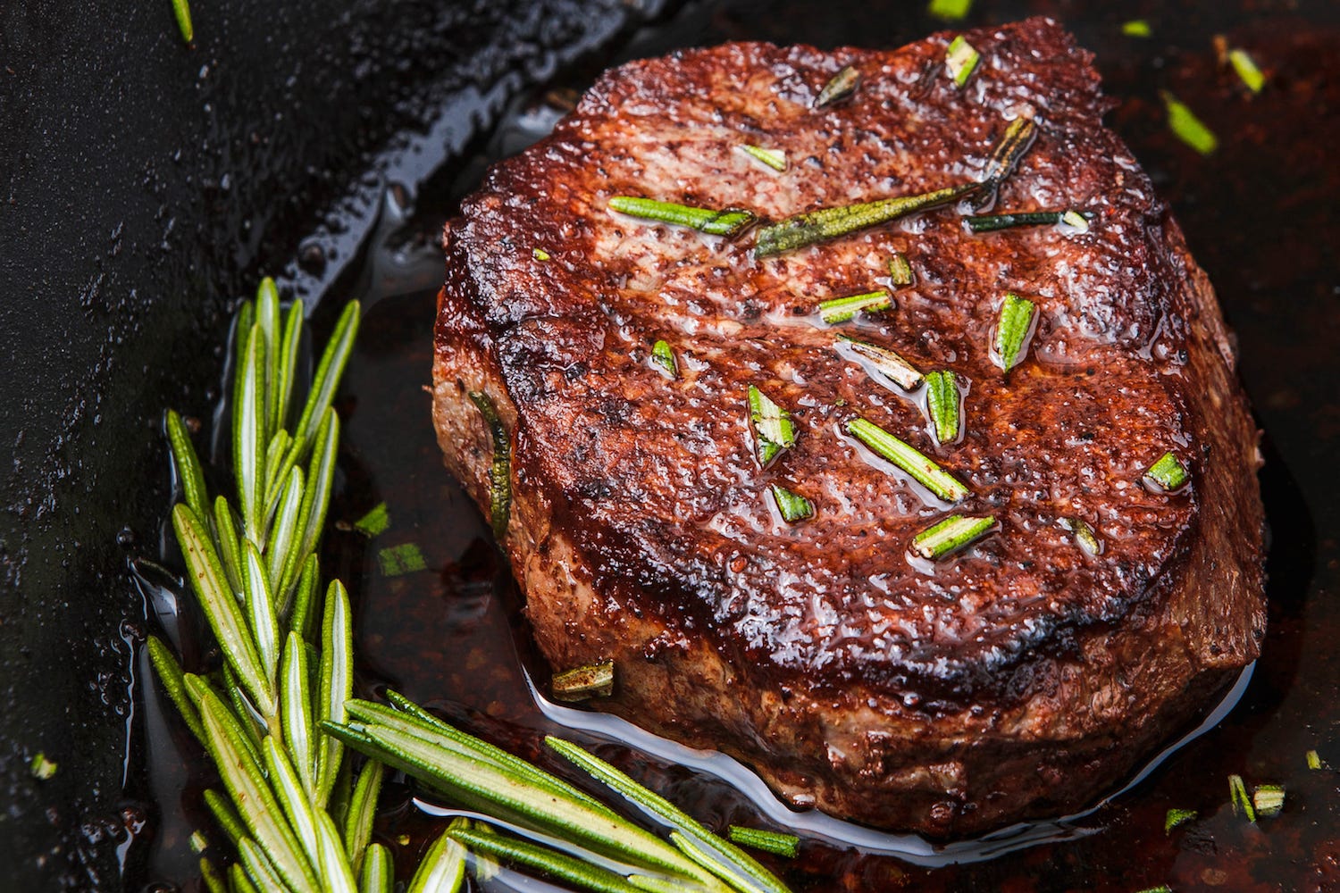 This Is How Every Good Steakhouse Makes Their Filet Mignon