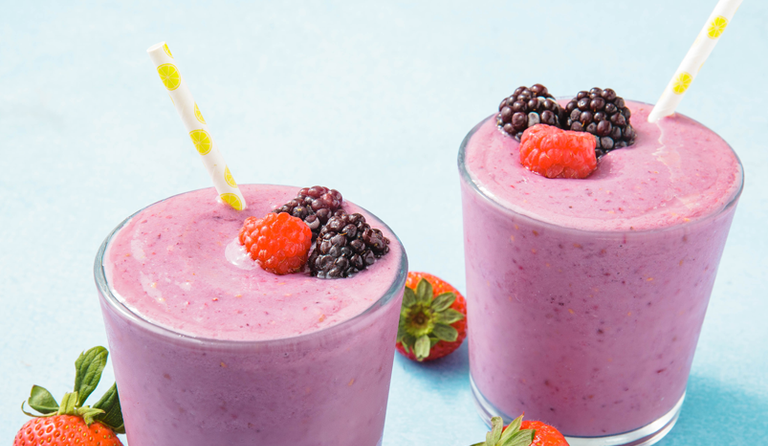 Best Triple Berry Smoothie - How to Make a Smoothie