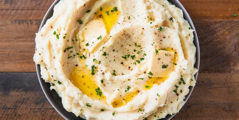 These mashed potatoes are SO creamy for your Thanksgiving spread.