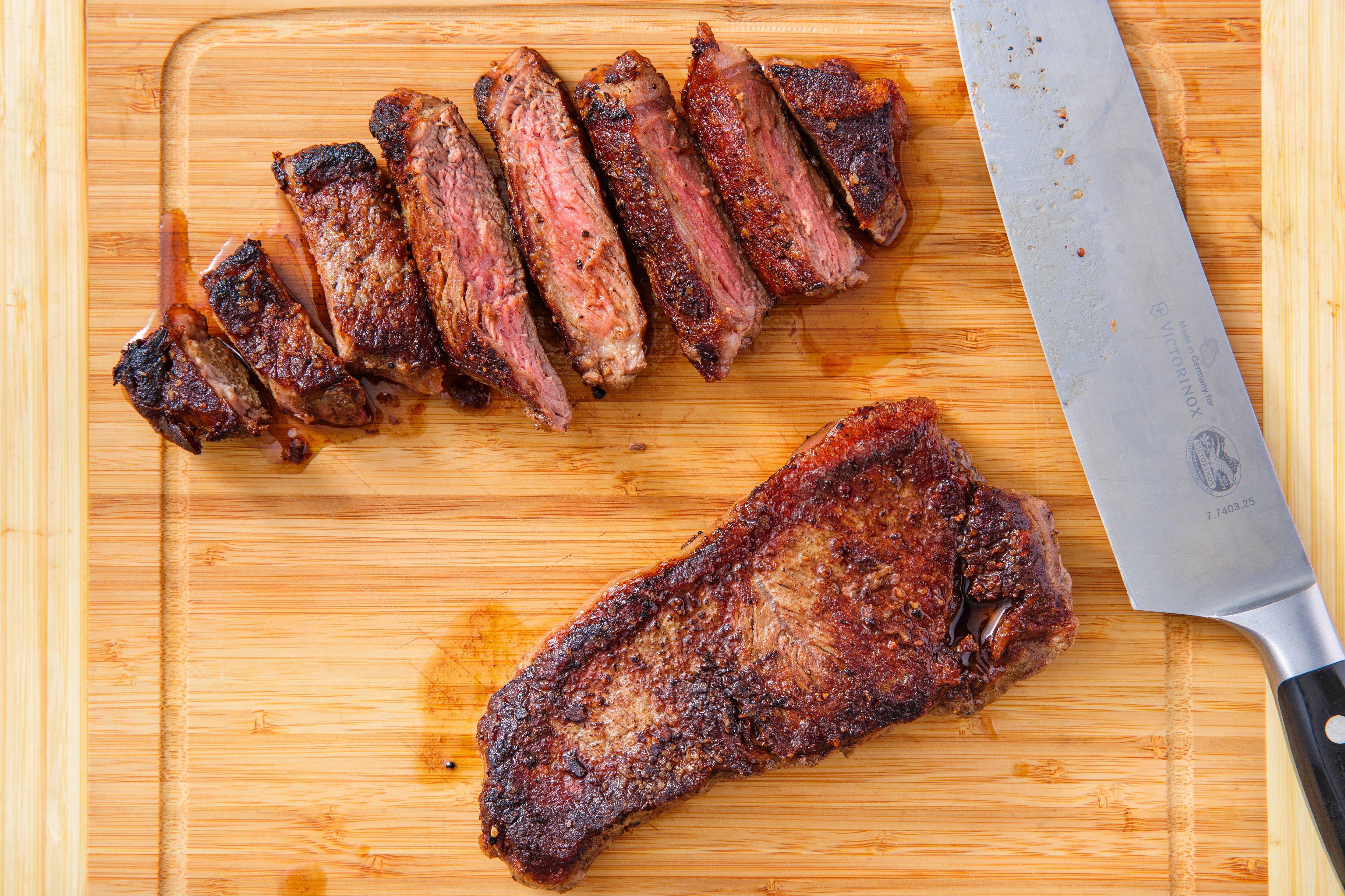 Intimidated By Cooking Steak? Here's The Best Way To Pan Fry It In A Skillet