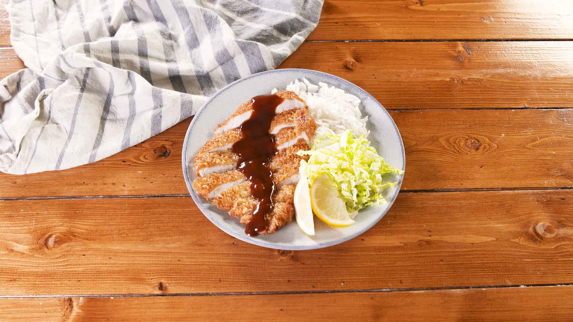 You Need To Try This Perfectly Crisp Pork Tonkatsu