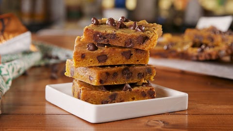 Pumpkin Spice Blondies - Delish.com