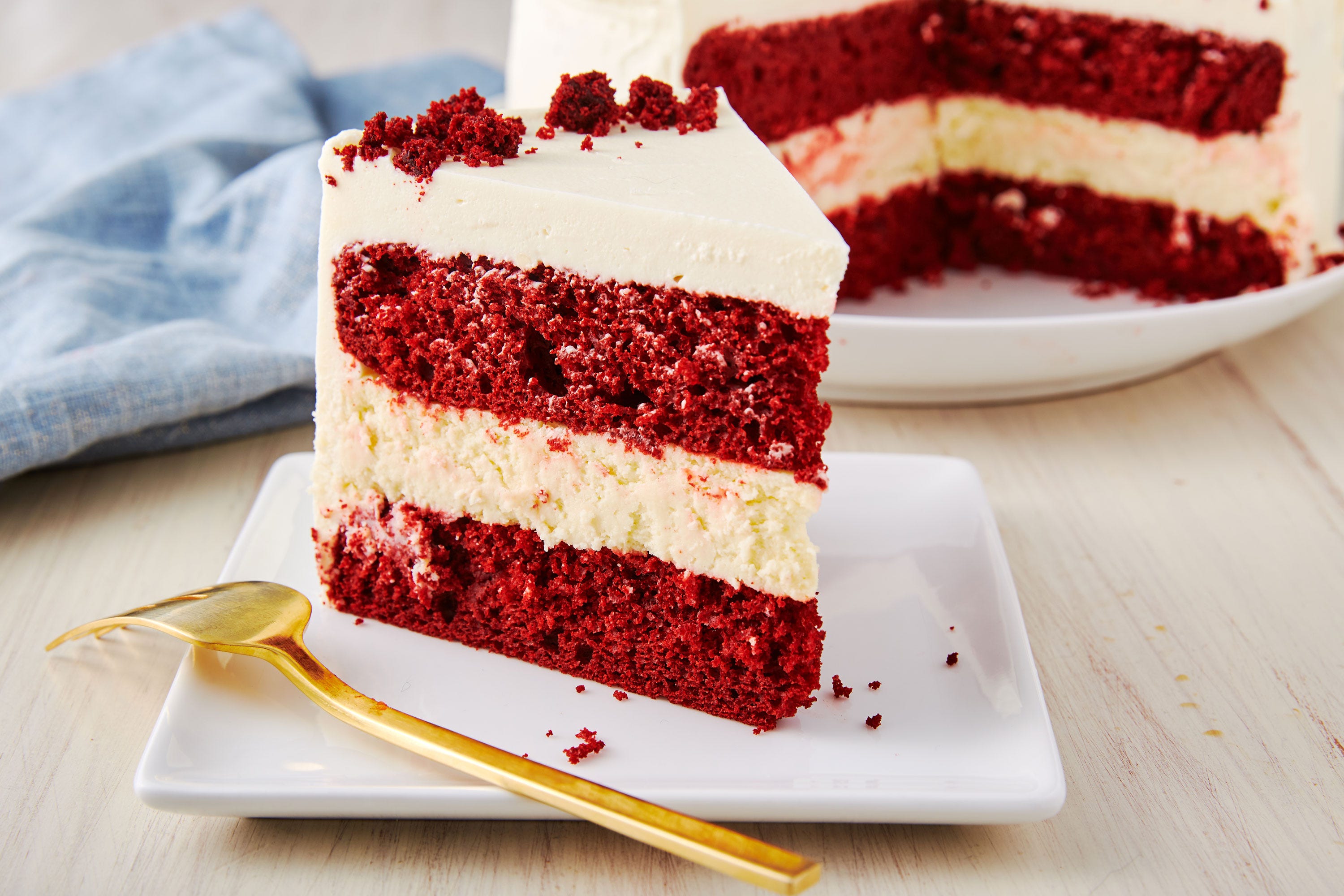 Red Velvet Cheesecake Cake Is The ULTIMATE Christmas Dessert