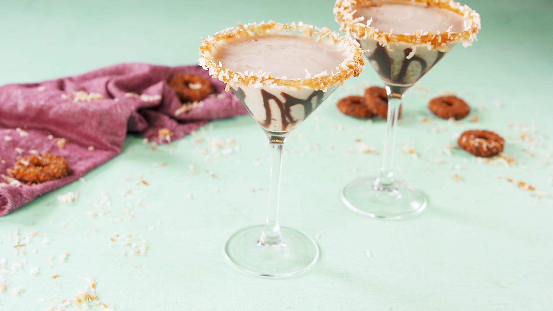 These 3-Ingredient Samoa Martinis Taste Like The Real Thing!