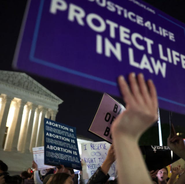 leaked report indicates supreme court set to overturn roe v wade