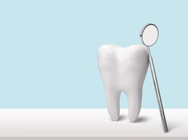 Teeth whitening: Dentist vs. at-home kits
