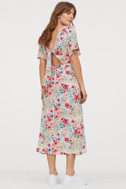 laden Goot dam Deze populaire H&M-jurk vliegt de winkel uit