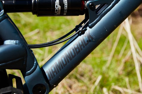 Diamondback Atroz