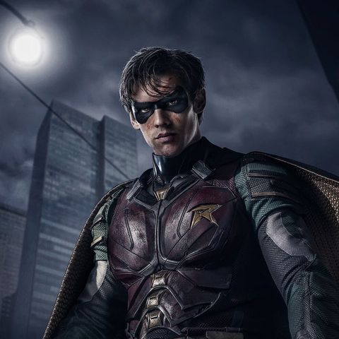 Titans star Brenton Thwaites talks R-Patz Batman crossover