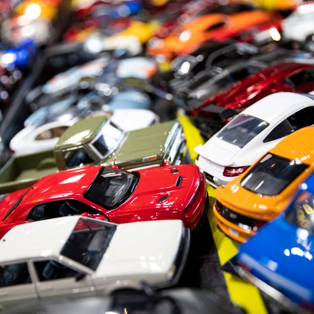 20 coches en miniatura de coleccionista para regalar