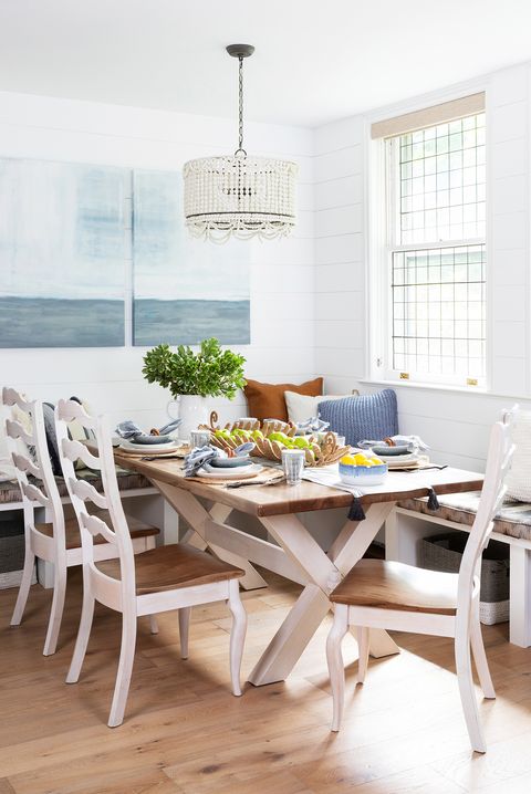 40 Best Dining Room Decorating Ideas, Round Kitchen Table Decor Ideas