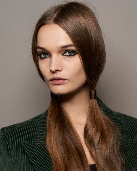 34 Scary Halloween Hairstyles - Halloween Hair Ideas From The Runway 34 Scary Halloween Hairstyles - Halloween Hair Ideas From The Runway