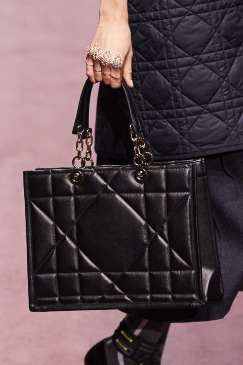 50 best bags from the AW22 catwalks – fall/winter bag trends