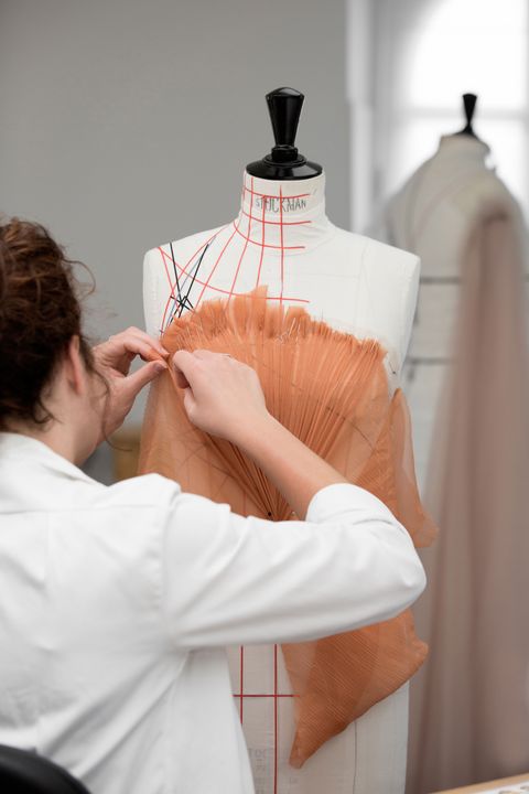 the making of lorde's red carpet dress for the gala