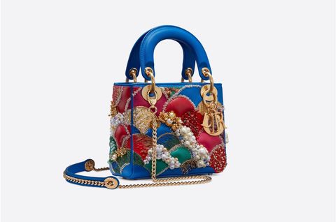 Dior laat haar nieuwste tas ontwerpen door 11