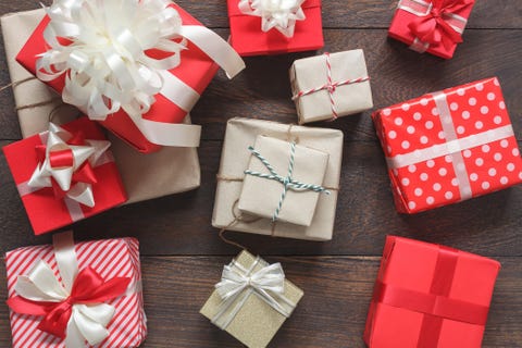 25 Best Christmas Games for Adults 2021 - Holiday Party Games for Adults