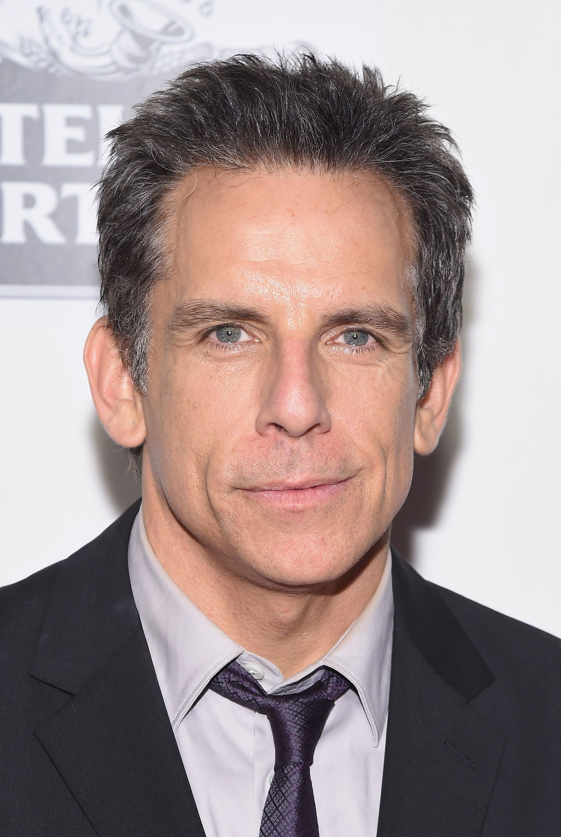 24 Celebrities Who Transitioned To Gray Hair