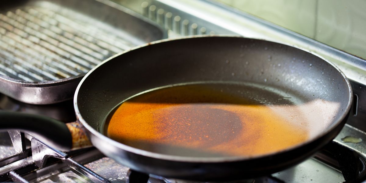 The Best Ways to Clean Burnt Pots and Pans