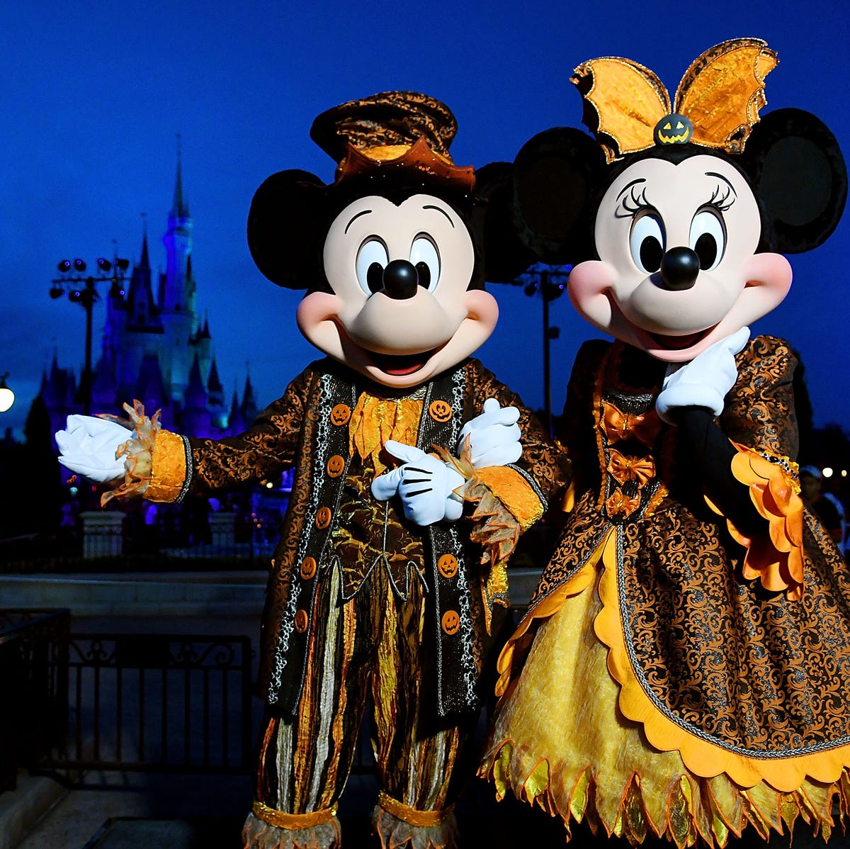 35 Photos of Disney World at Halloween — Disney Halloween Photos 35 Photos of Disney World at Halloween — Disney Halloween Photos