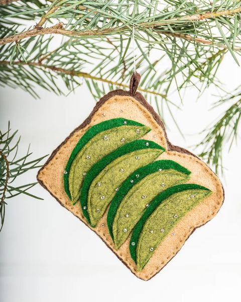 dıƴ chrıstmas ornaments avocado toast ornaments