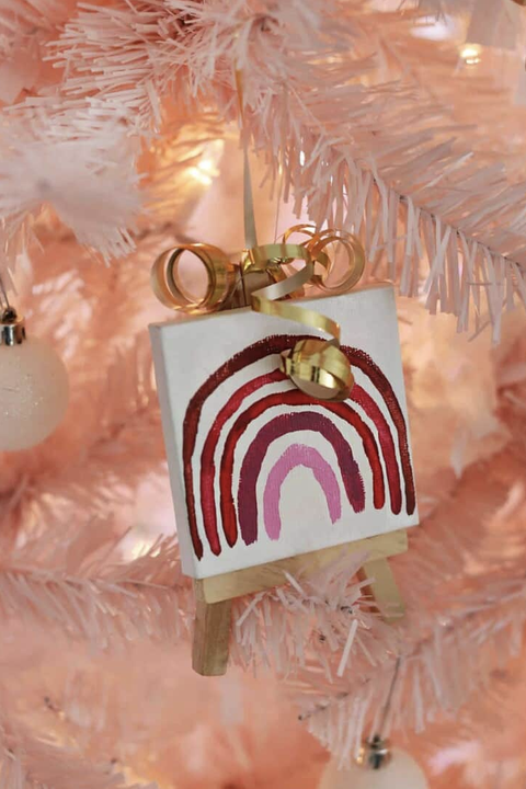 diy christmas ornaments, mini easel ornament on pink tree