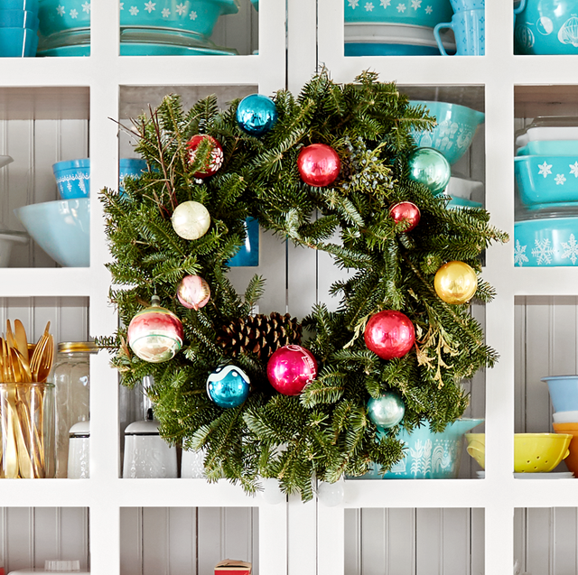 80 Diy Christmas Wreaths How To Make Holiday Wreaths