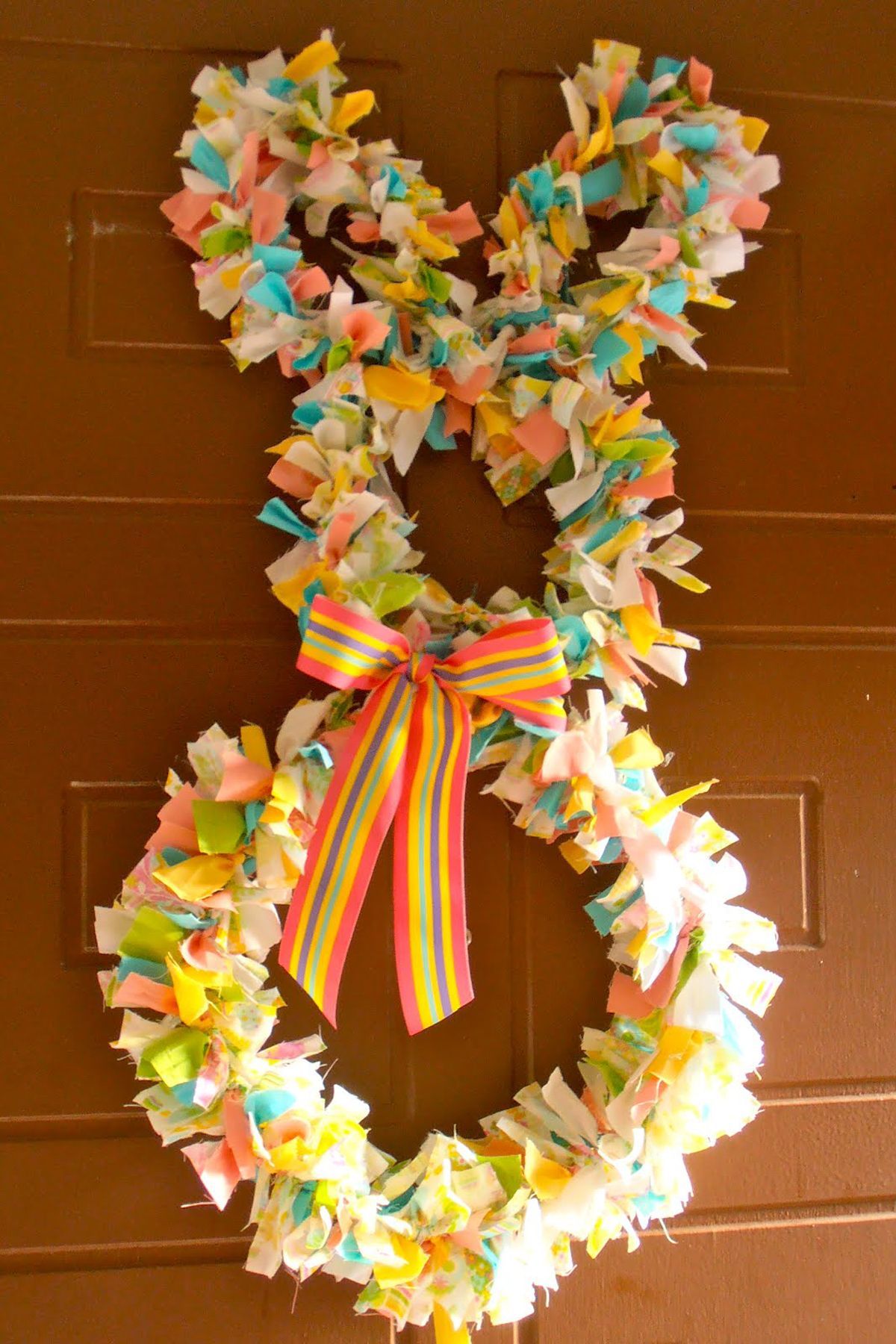 34 Adorable Easter Wreaths 2021 Homemade Easter Door Wreath Crafts
