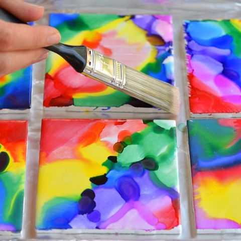 diy fathers day gifts dyed tile coasters