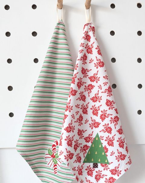 diy gifts for mom festive tea towel