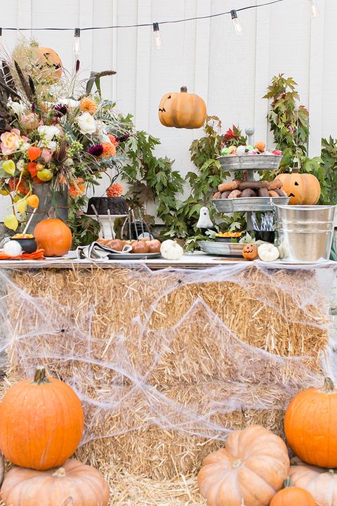 50 Outdoor Halloween Decorations Porch Decorating Ideas For Halloween