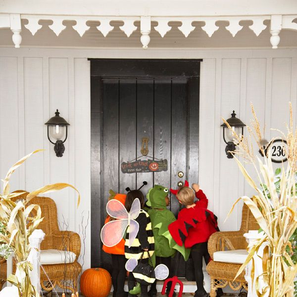 45 Outdoor Halloween Decorations Porch Decorating Ideas