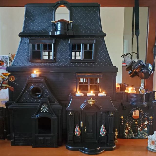 diy haunted dollhouse