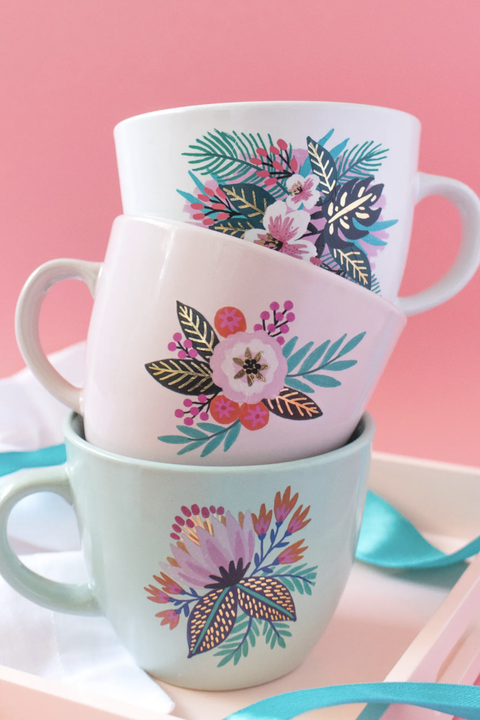 diy mother's day gifts tattoo mugs