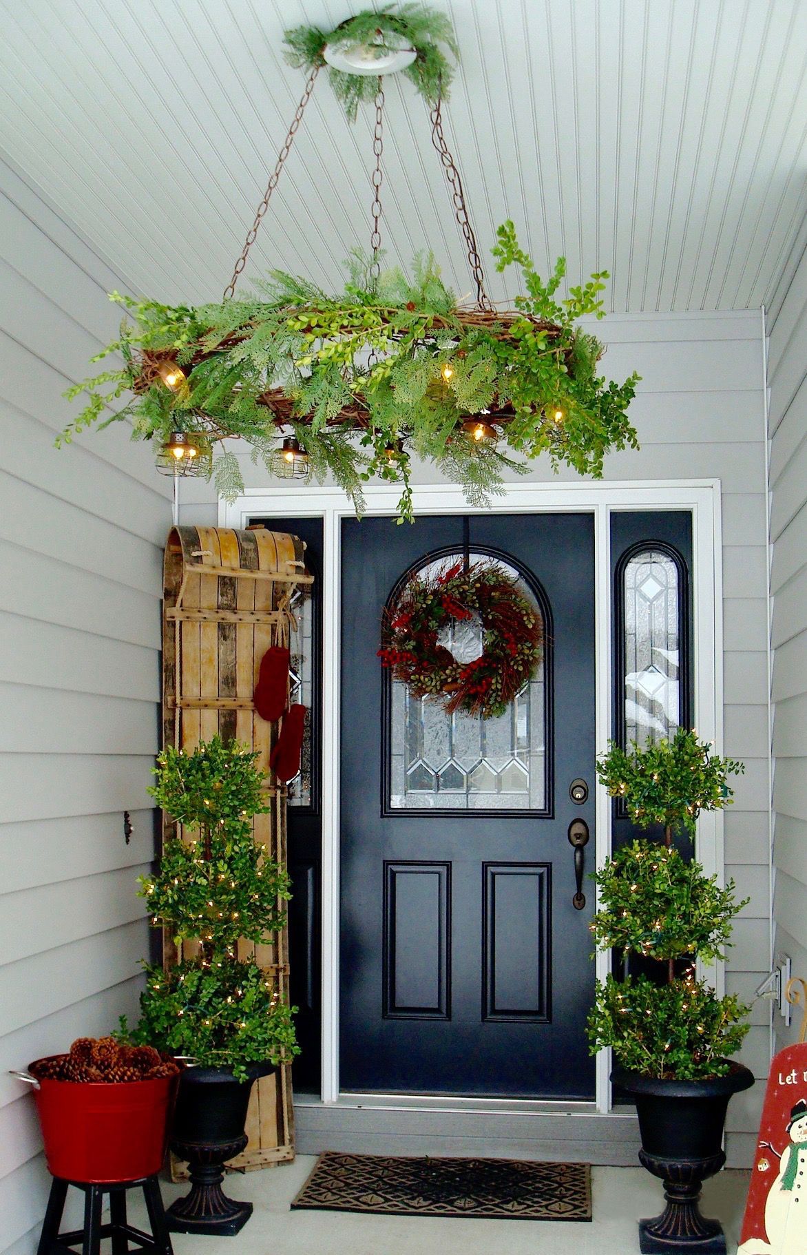 30 Diy Outdoor Christmas Decorations Best Holiday Porch Decor