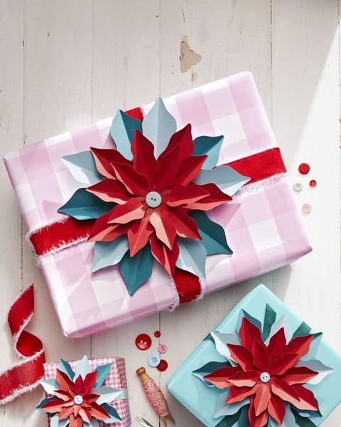 paper poinsettias diy christmas gifts
