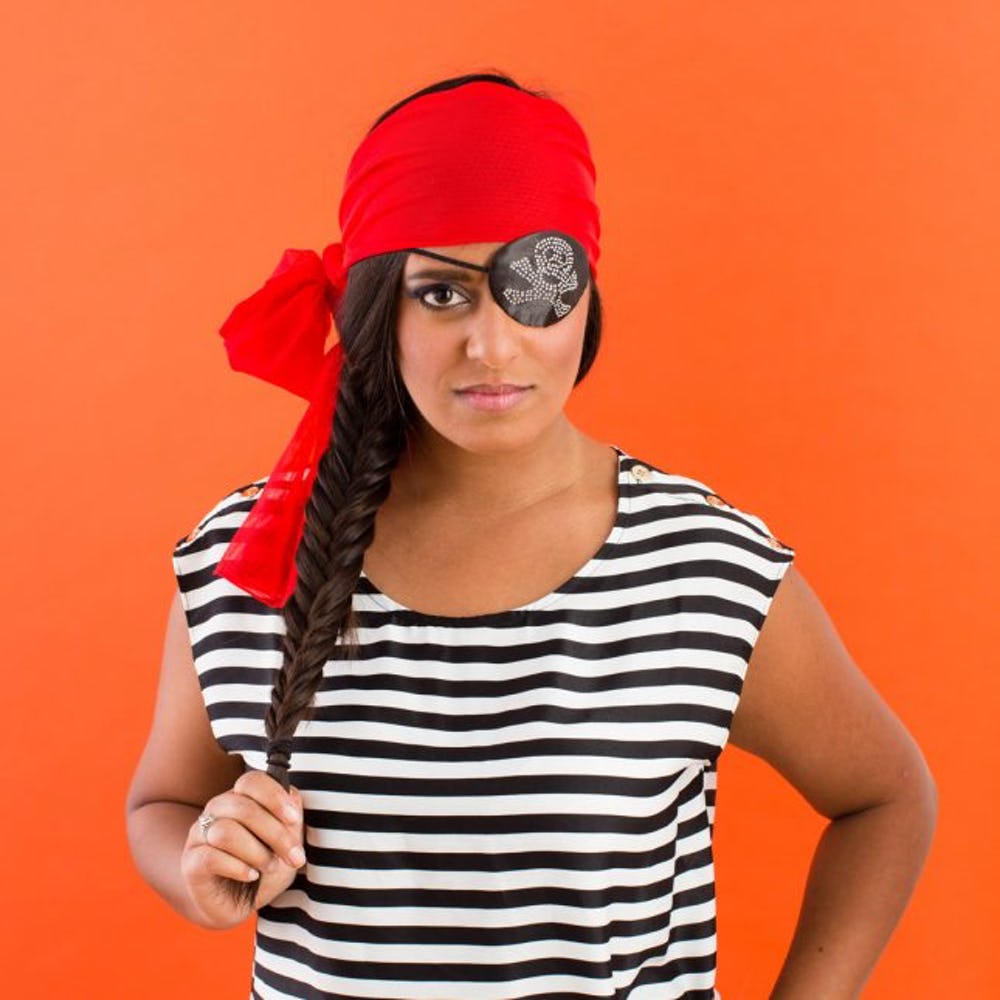 homemade pirate costume for women