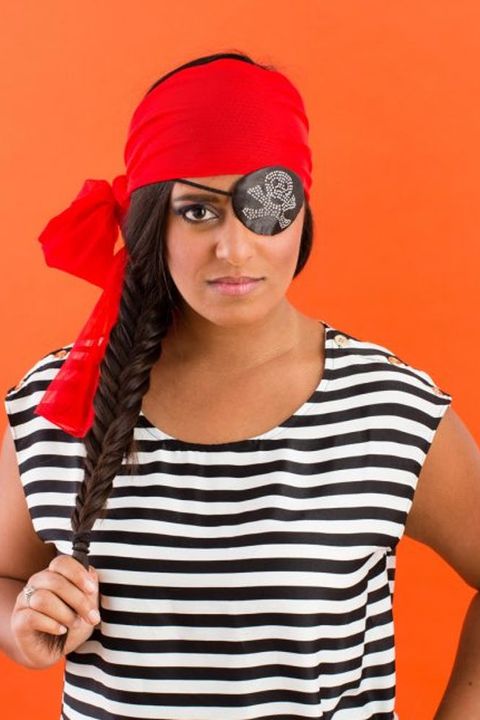 17 Diy Pirate Costume Ideas Best Costumes For Women - Diy Plus Size Pirate Costume Womens