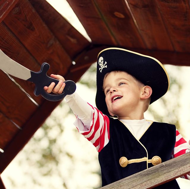 17 Diy Pirate Costume Ideas Best Costumes For Women - Diy Toddler Pirate Costume