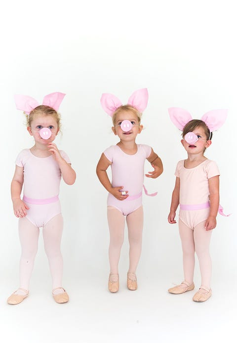 17 Sister Halloween Costumes How To Make Diy Costumes For Sisters