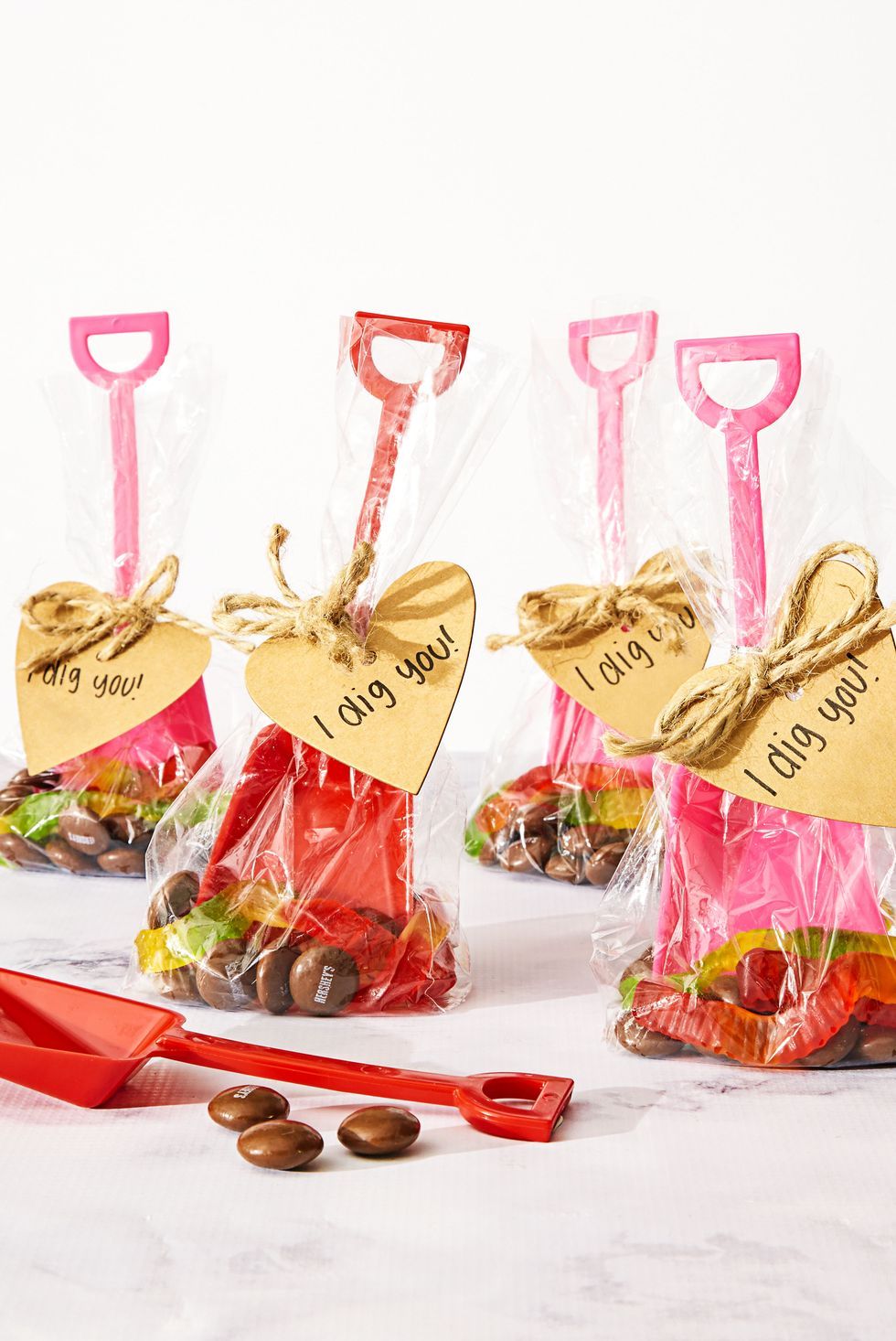 Hamper Tray Gift Wrap DIY Handmade Crafts Presents Valentines Day Red Gift Box 