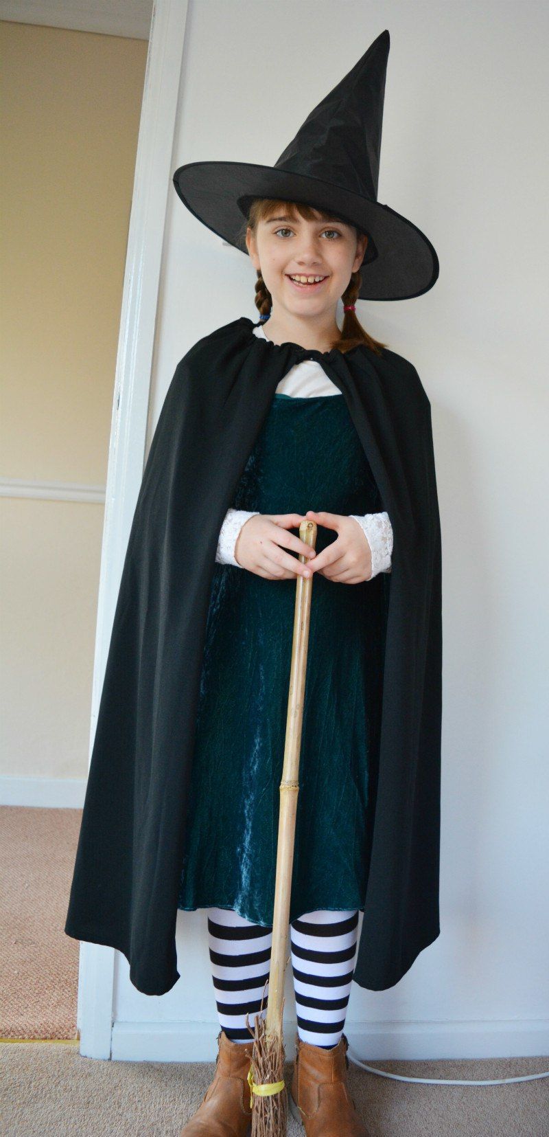 25 DIY Witch Costume Ideas - Witch ...