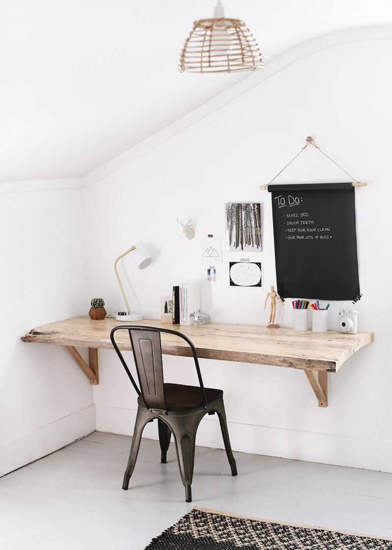 simple desk decor