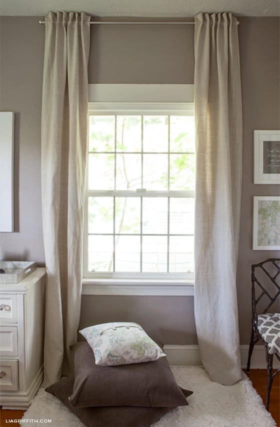 simple curtain ideas for large windows with twin beds