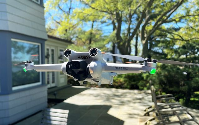 dji mini drone flying