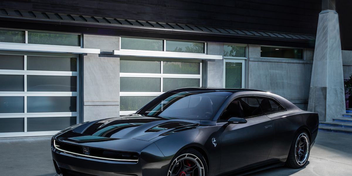 View Photos of the Dodge Charger Daytona SRT Concept