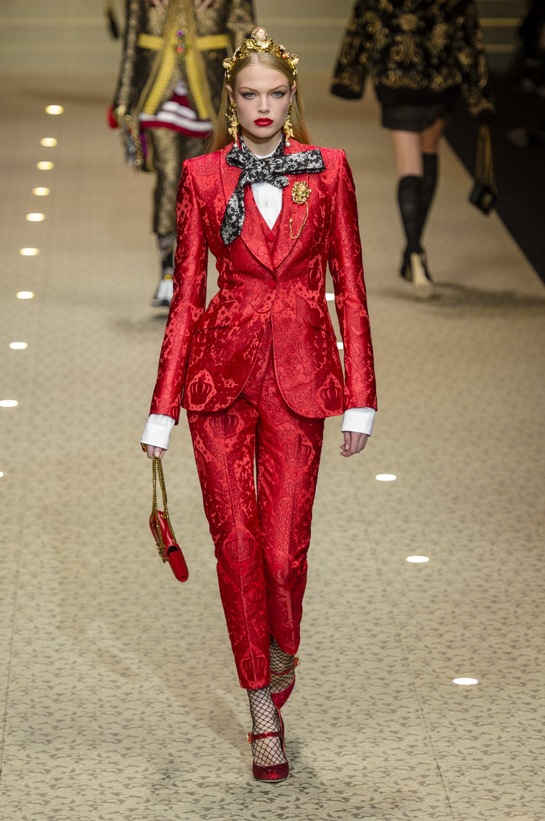 dolce and gabbana suits 2018